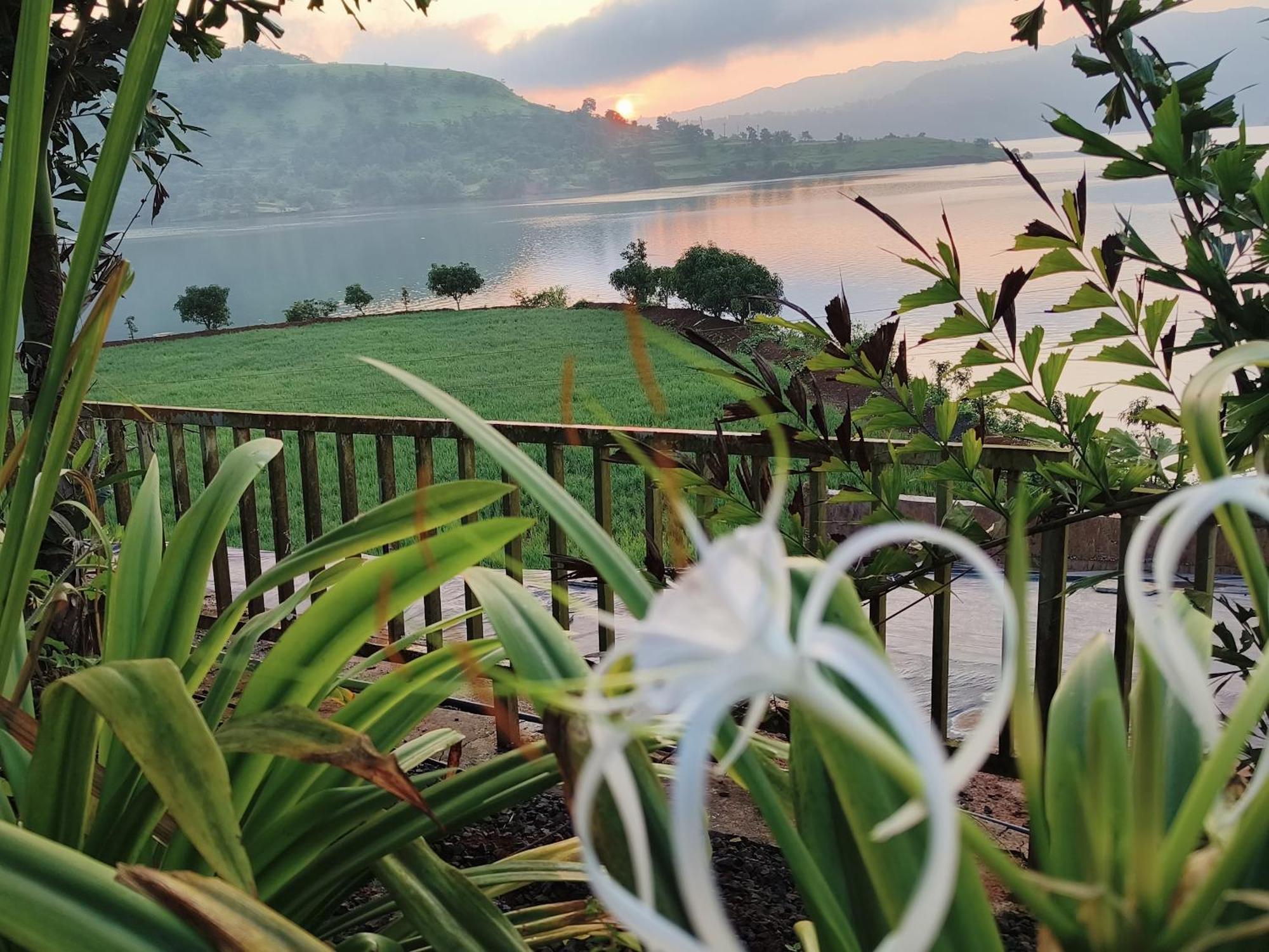 Swiss Lake Resort 拉瓦萨市 外观 照片